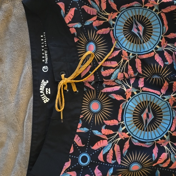 Billabong Swim trunks - Picture 2 of 4